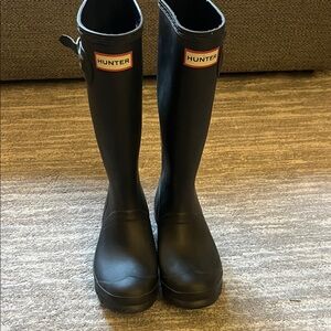 Hunter Black Tall Gloss Rain Boots